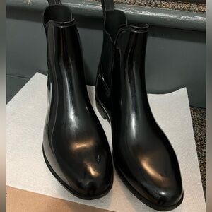 Lauren Ralph Lauren Tally Bo Woman’s Glossy Black rubber Rain Boots. Size 10